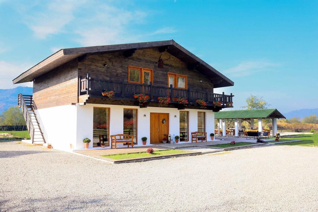Landhaus Bed&Breakfast Vişeu de Sus Exterior foto